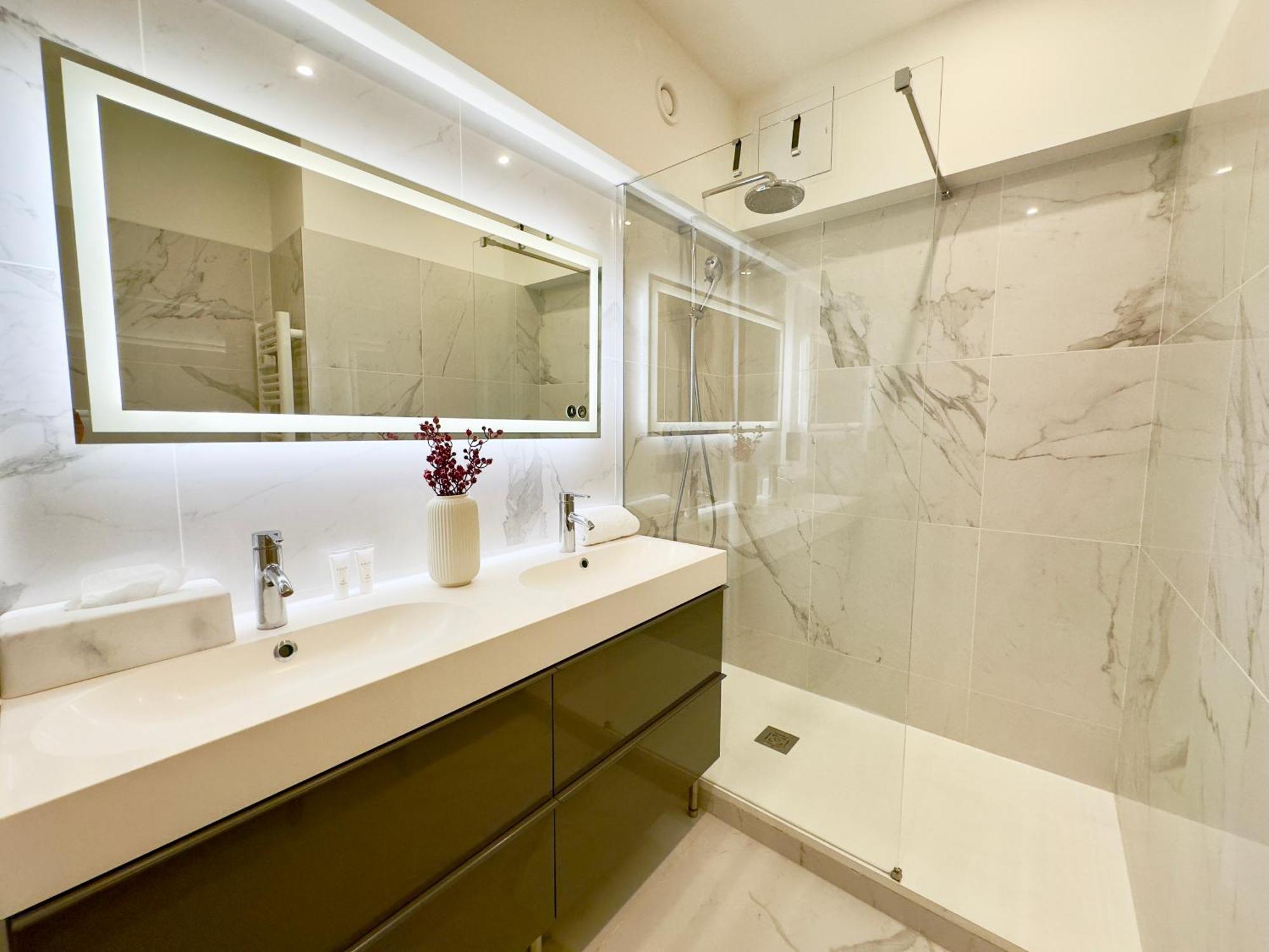 Luxueux 3 Pieces 80M2 - 2Ch - 2 Sdb - 1Mn Beach Croisette Cannes Dış mekan fotoğraf