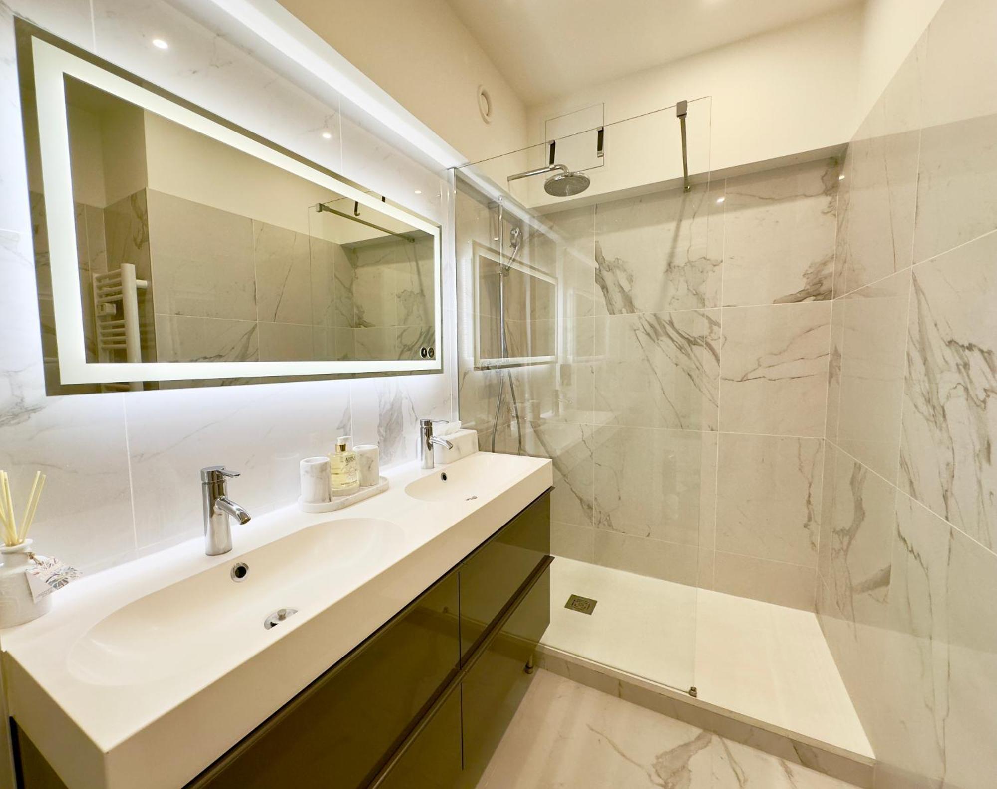 Luxueux 3 Pieces 80M2 - 2Ch - 2 Sdb - 1Mn Beach Croisette Cannes Dış mekan fotoğraf